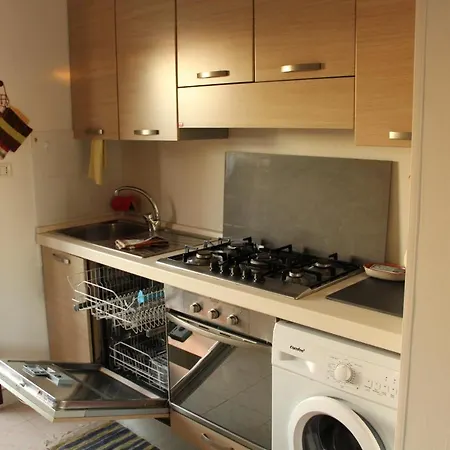 Casa Vacanza Incantevole Apartment *
