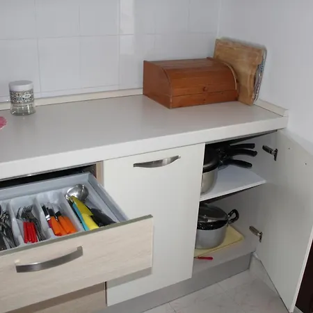 Casa Vacanza Incantevole Apartment *